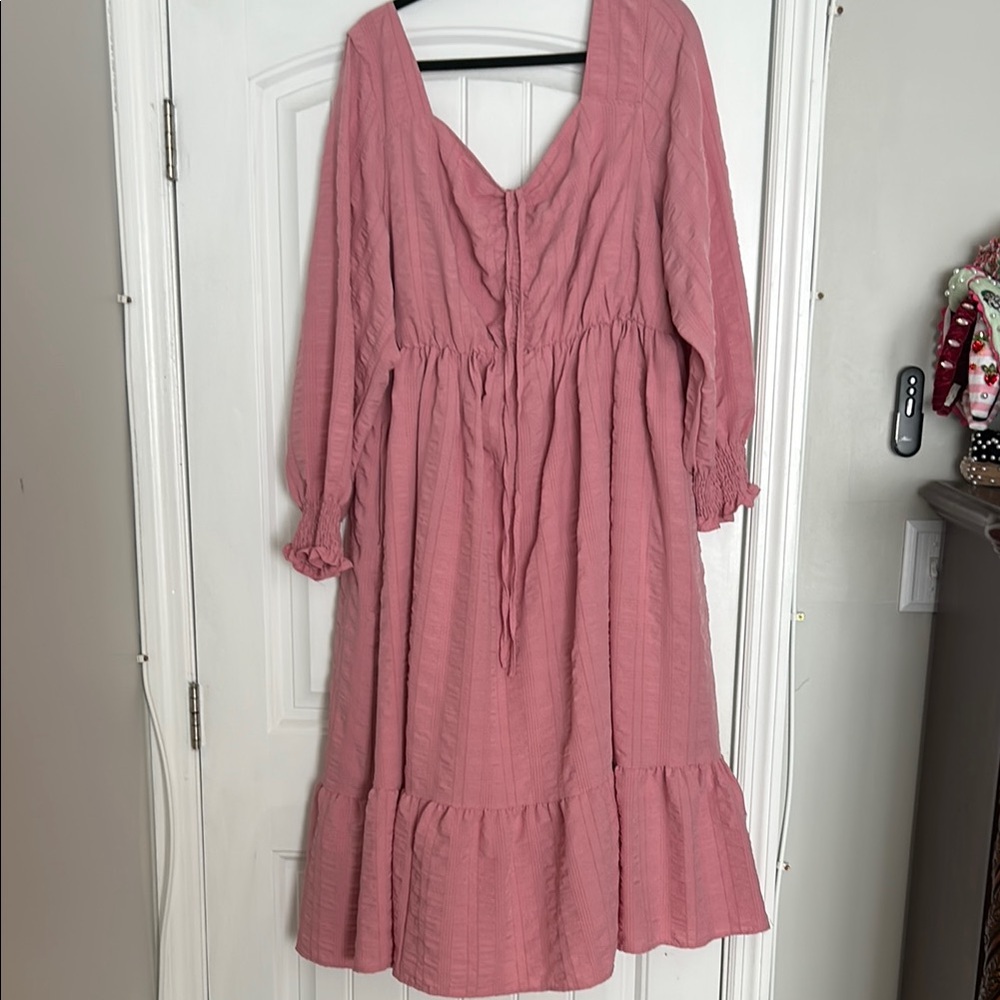 Elegant Pink Midi Dress